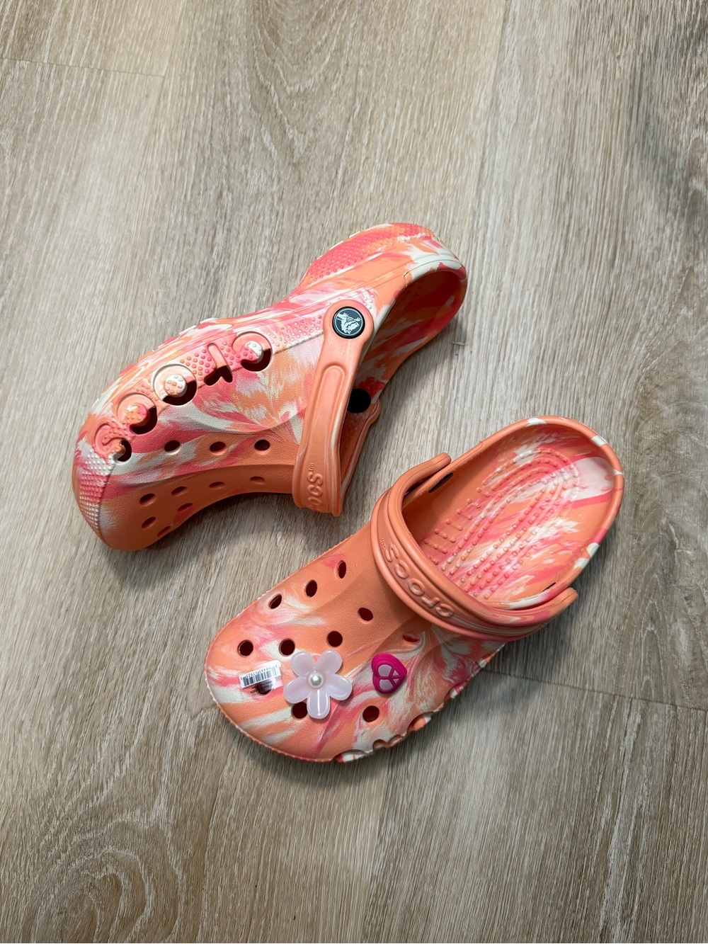 NEW Crocs Adult Baya Marbled Clogs Unisex with 2 Free Jibbitz Mens 5 Womens 7